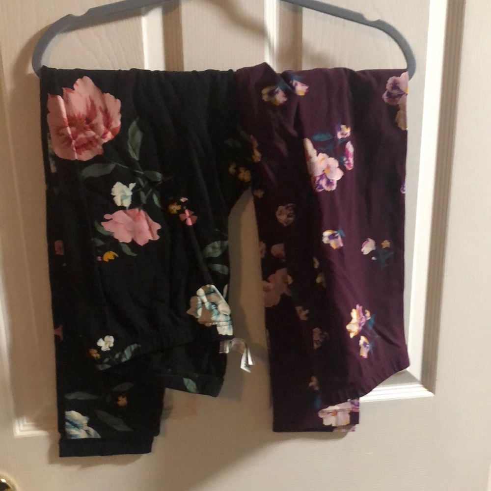 Ladies old navy leggings